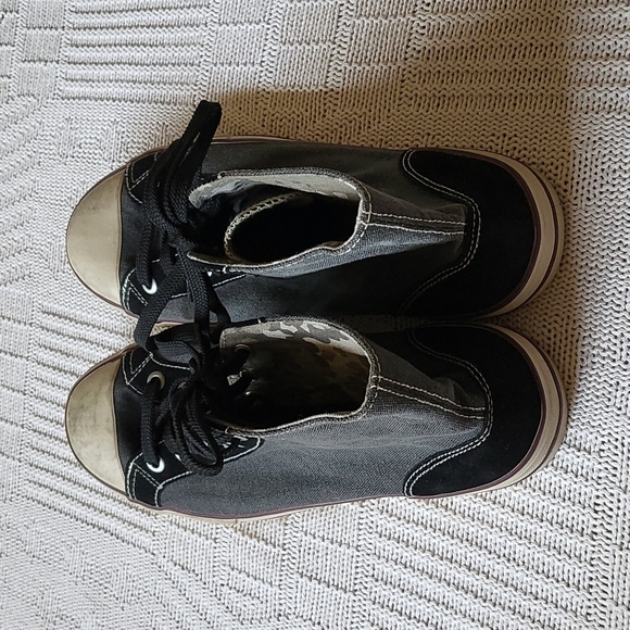 Old Navy converse - Picture 3 of 3